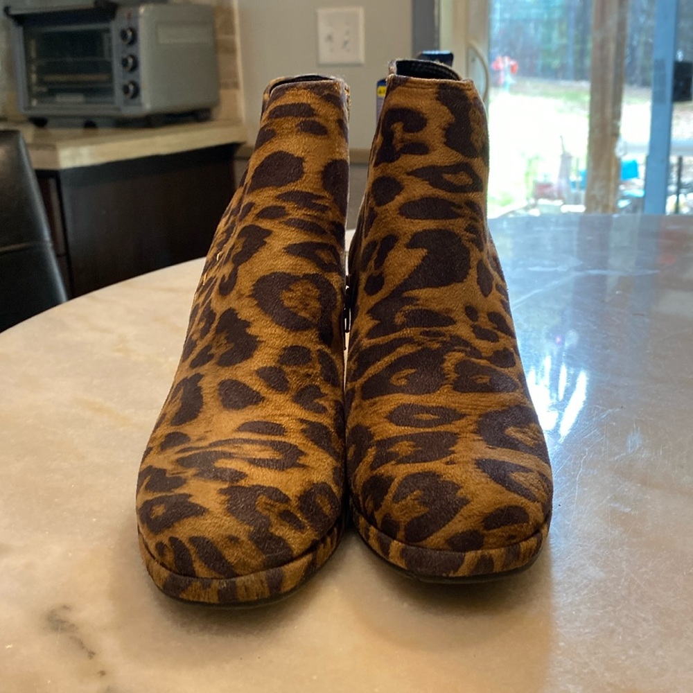 Womens size 8 Rampage booties
